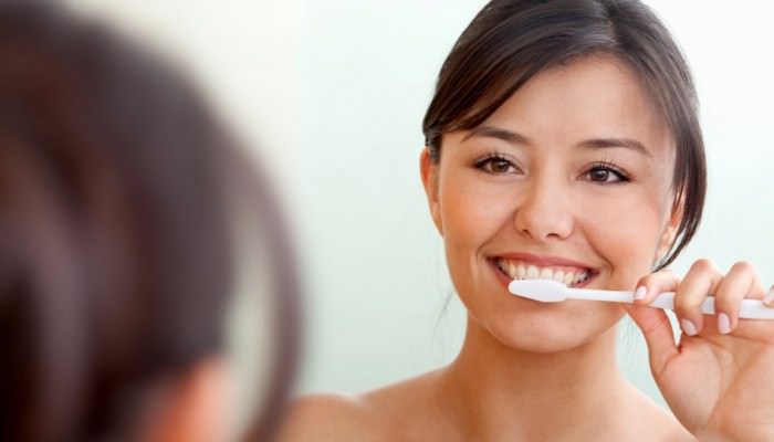 Orthodontie adulte - brossage de dents